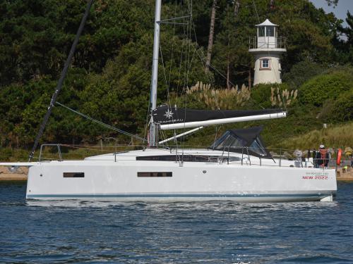 Sailing boat Sun Odyssey 380 for rent in Goecek Belediyesi Marina