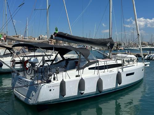 Sailing yacht Sun Odyssey 380 for rent in Nettuno