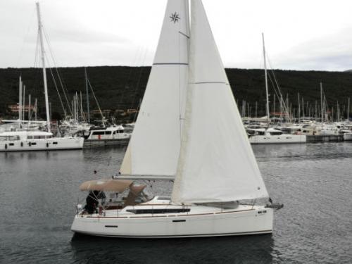 Segelboot Sun Odyssey 389 Yachtcharter in Marina Punat