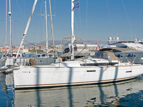 Sailing yacht Sun Odyssey 389 for hire in ACI Marina Split