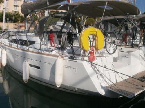 Sailboat Sun Odyssey 389 available for charter in Bandol
