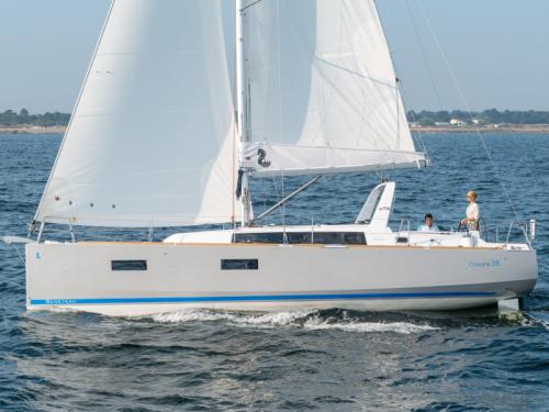 Segelyacht Oceanis 381 Yachtcharter in Portorosa
