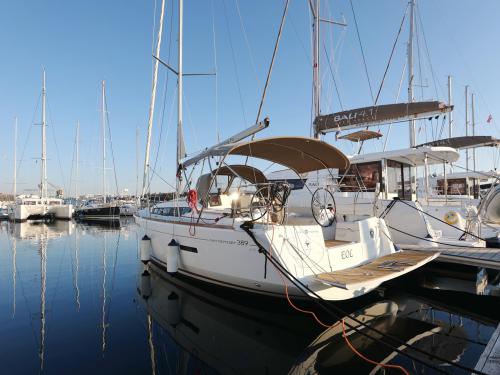 Sailing boat Sun Odyssey 389 for hire in Sibenik