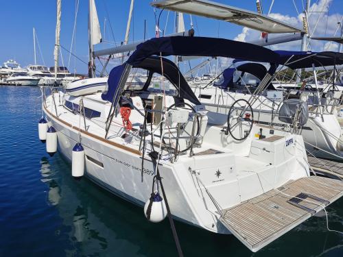 Segelyacht Sun Odyssey 389 Yachtcharter in Drage