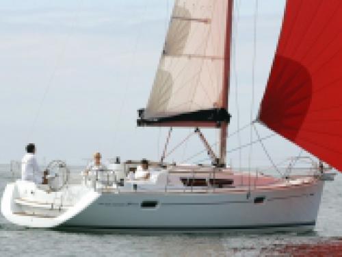 Yacht Sun Odyssey 39i available for charter in Naples