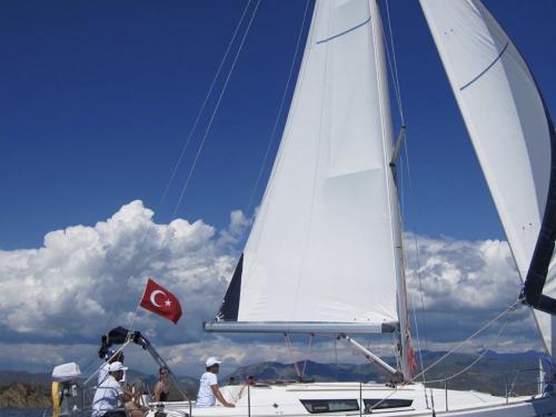 Yacht Sun Odyssey 39i chartern in Göcek