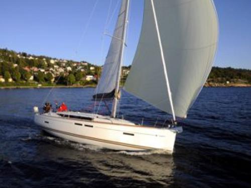 Yacht Sun Odyssey 409 - Sailboat Charter Poros