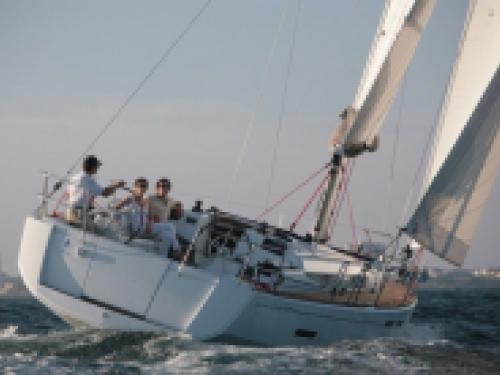 Sun Odyssey 409 Segelyacht Charter Hyeres