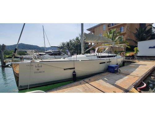 Sailing boat Sun Odyssey 409 for charter in Ko Chang