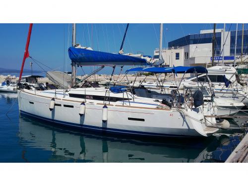 Segelyacht Sun Odyssey 409 chartern in Baska Voda Segelyacht Sun Odyssey 409 chartern in Baska Voda