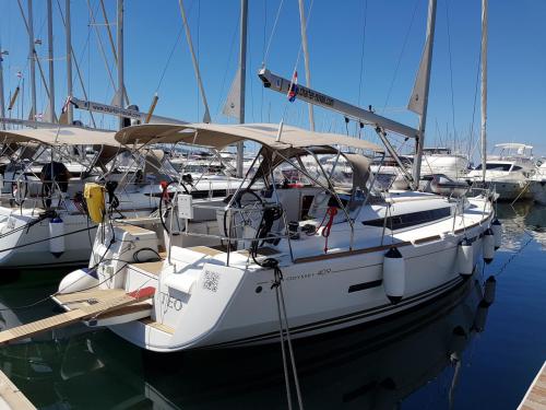 Segelboot Sun Odyssey 409 chartern in Biograd na Moru