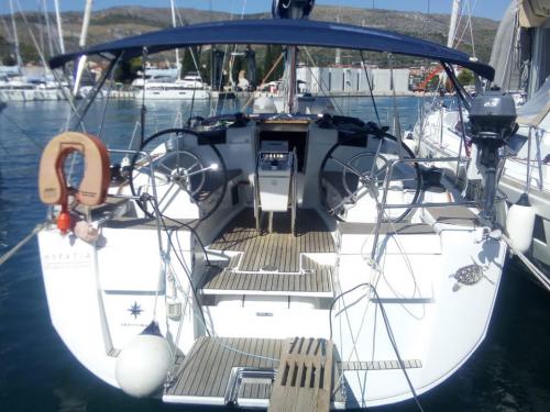 Sailboat Sun Odyssey 409 available for charter in Portisco