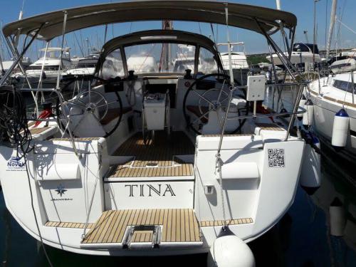 Sailing boat Sun Odyssey 409 for rent in Biograd na Moru