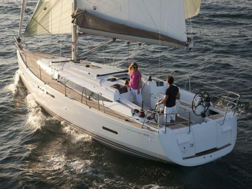 Yacht Sun Odyssey 409 chartern in Yachthafen von Lavrio