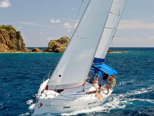 Yacht Sun Odyssey 409 for rent in Nelsons Dockyard