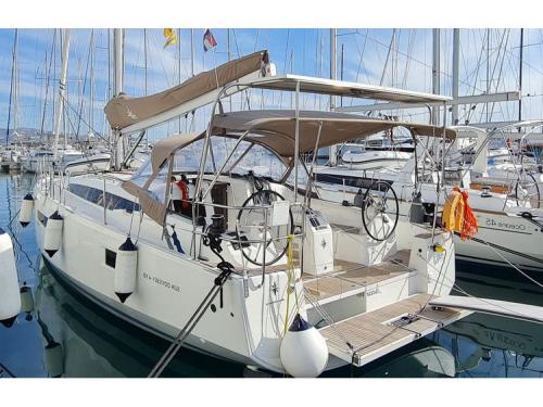 Segelyacht Sun Odyssey 410 Yachtcharter in Pula