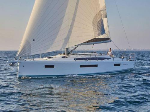 Segelyacht Sun Odyssey 410 chartern in Lavrio
