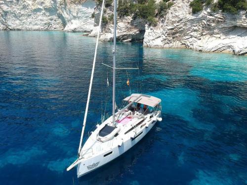 Segelyacht Sun Odyssey 410 chartern in Lefkas