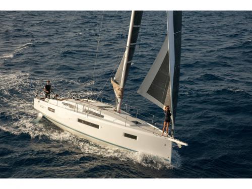 Sailing yacht Sun Odyssey 410 for charter in Preveza