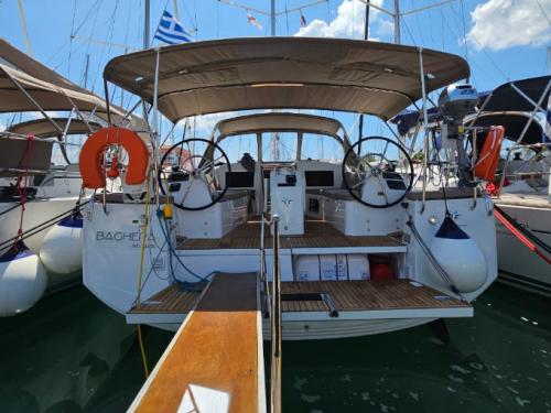 Yacht Sun Odyssey 410 available for charter in Lefkas Marina