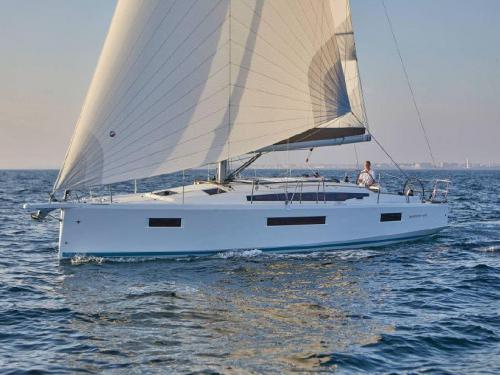 Yacht Sun Odyssey 410 for rent in Cannigione