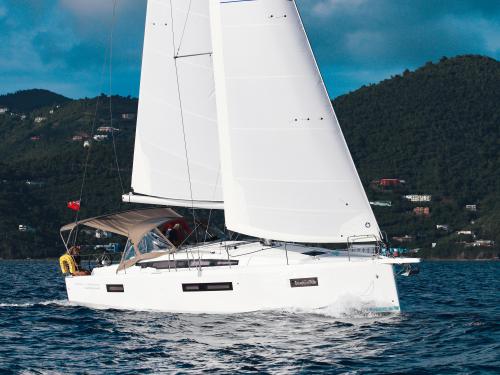 Segelboot Sun Odyssey 410 Yachtcharter in Nanny Cay Marina