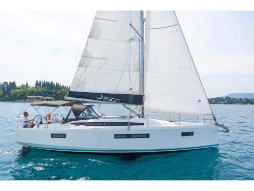 Segelboot Sun Odyssey 410 Yachtcharter in Athen
