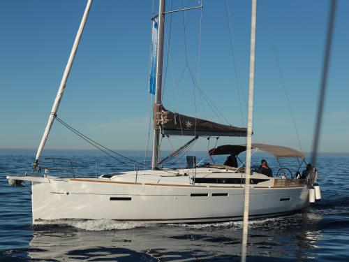 Yacht Sun Odyssey 419 Yachtcharter in Hafen von Ploce