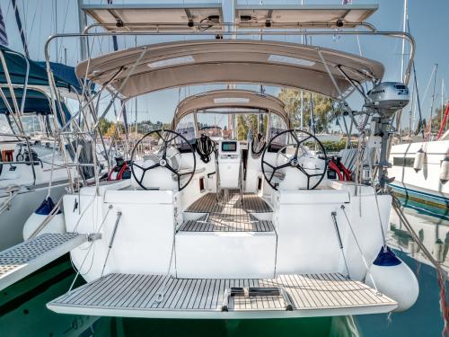 Yacht Sun Odyssey 419 chartern in Palairos