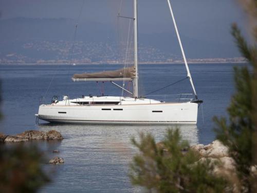 Yacht Sun Odyssey 419 for hire in Kerkira