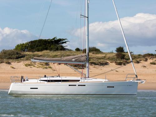 Segelboot Sun Odyssey 419 Yachtcharter in Lavrio