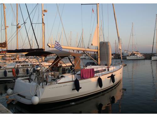 Segelyacht Sun Odyssey 419 chartern in Marina Alimos Kalamaki