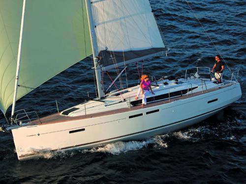 Sailboat Sun Odyssey 419 available for charter in Roda de Bera