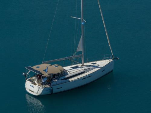 Yacht Sun Odyssey 419 for charter in Lefkas