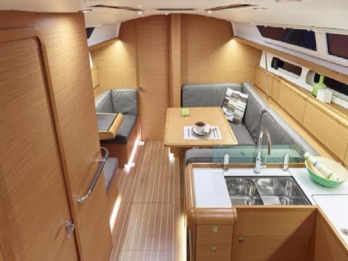 Yacht Sun Odyssey 419 Yachtcharter in Palma