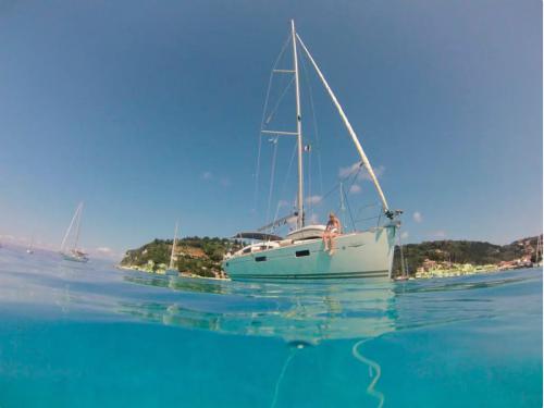 Segelyacht Sun Odyssey 42 DS chartern in Lefkas