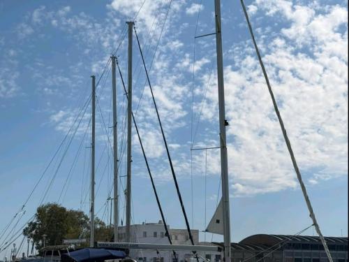 Yacht Sun Odyssey 42 DS chartern in Volos