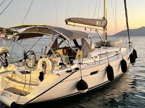 Segelyacht Sun Odyssey 42i Yachtcharter in Yachthafen Volos