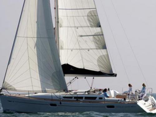 Yacht Sun Odyssey 42i - Sailboat Charter Olbia