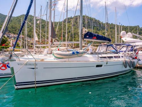 Sailboat Sun Odyssey 42i for rent in Fethiye