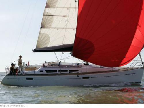 Sailing boat Sun Odyssey 42i available for charter in Marina di Portisco