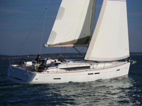 Sailing boat Sun Odyssey 439 available for charter in Nettuno