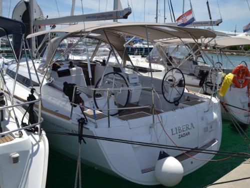 Sailing yacht Sun Odyssey 439 for rent in Sukosan Bibinje