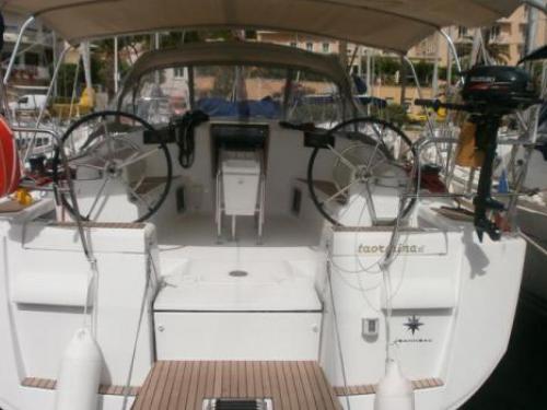 Sailing yacht Sun Odyssey 439 for charter in Bandol