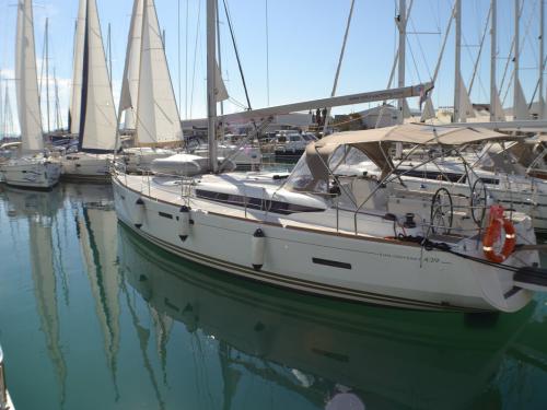 Segelyacht Sun Odyssey 439 chartern in Marina Dalmacija