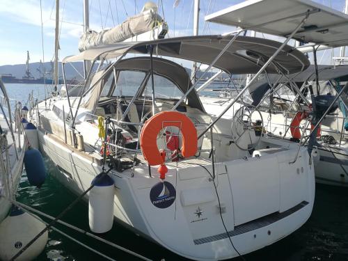 Segelboot Sun Odyssey 439 chartern in Skiathos