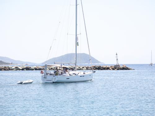 Sailboat Sun Odyssey 439 available for charter in Glossa