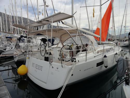 Yacht Sun Odyssey 440 for rent in Pula