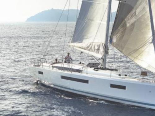 Sailing yacht Sun Odyssey 440 available for charter in Port Toulon