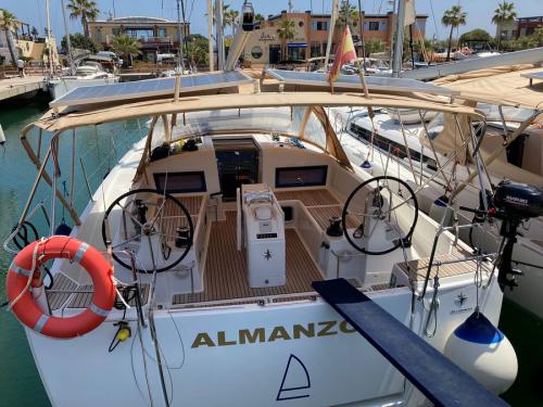 Segelyacht Sun Odyssey 440 Yachtcharter in Denia
